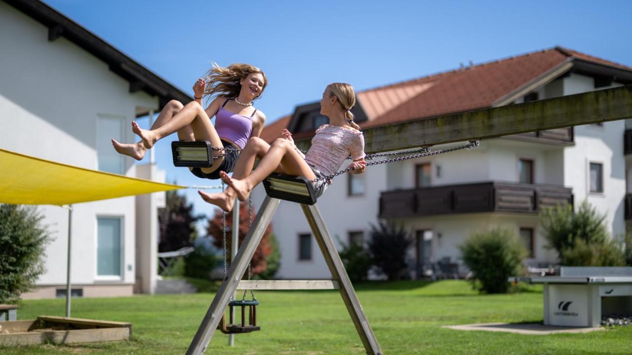 Ferienpark Scheiber Unterburg am Klopeiner See Exterior foto